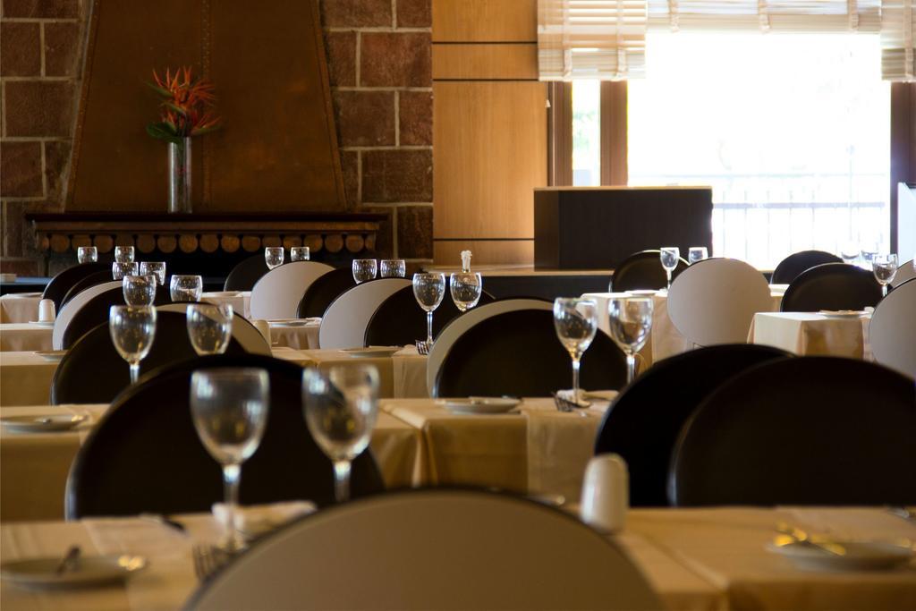 Turismo Hotel Casino Corrientes Bagian luar foto
